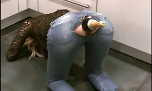 Bir şüşə şampan şəra ...