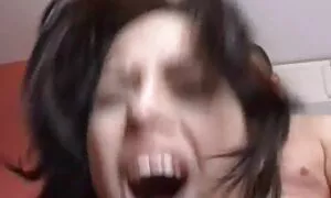 Gicəlləndirici gənc  ...